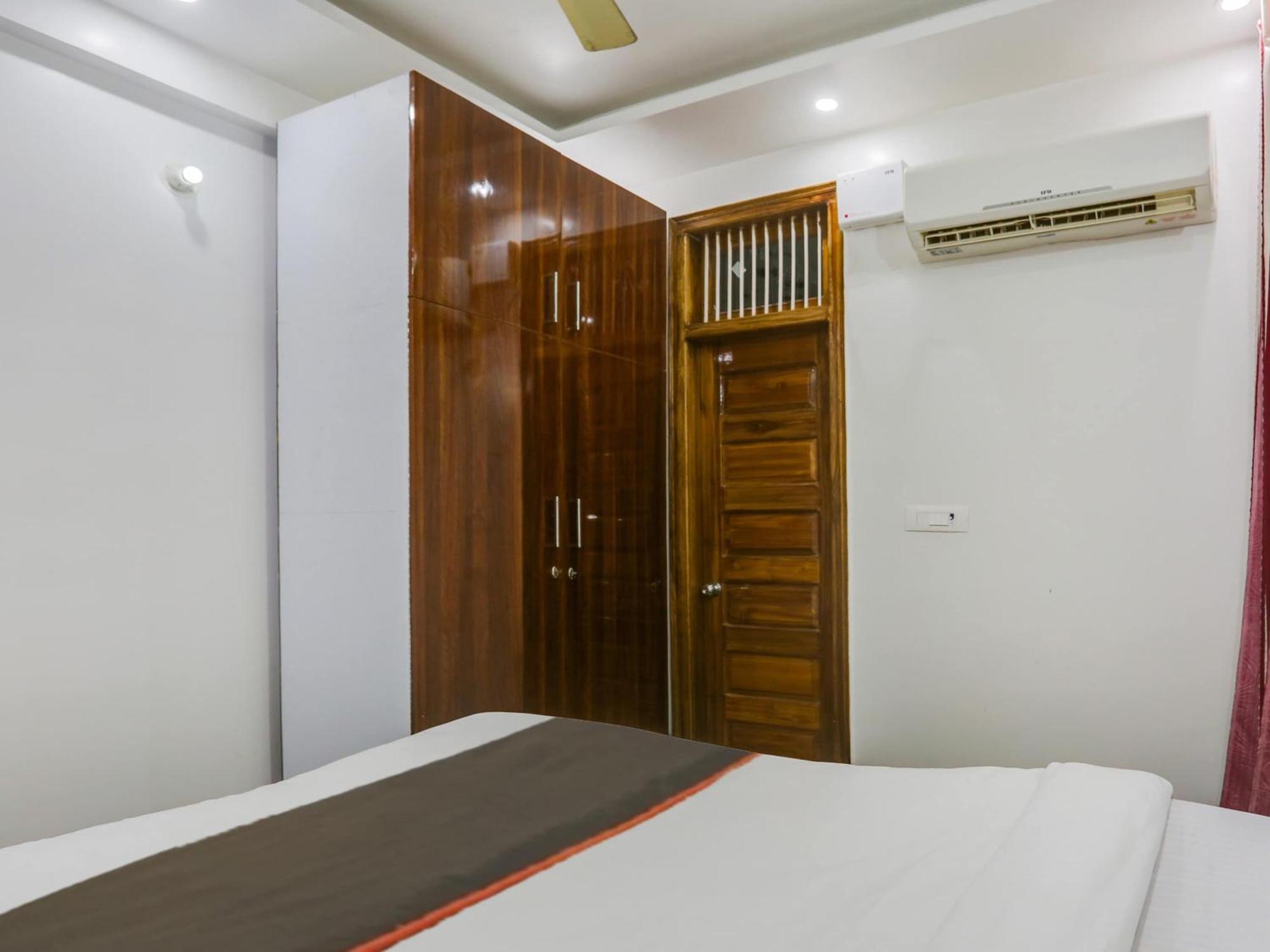 Collection O Sagar Inn Gurgaon Bagian luar foto